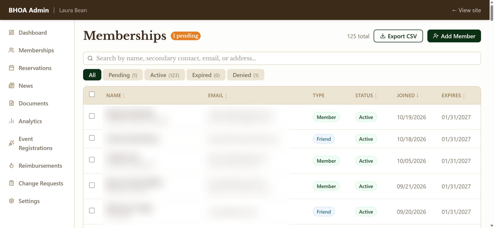 Screenshot of the memberships screen with search, filters for pending and active members, and a list of members, with names and emails blurred